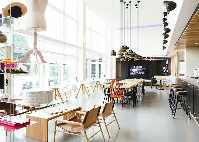 Moxy Munich Airport מלון 4*