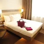 מלון Moxy Munich Airport Schwaig bei Nürnberg