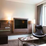 Moxy Munich Airport מלון 4*