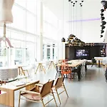 Moxy Munich Airport מלון 4*