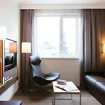 מלון Moxy Munich Airport 4*