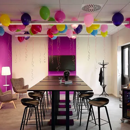 Moxy Munich Airport Hotel 4*