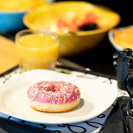 Moxy Munich Airport Hotel 4*