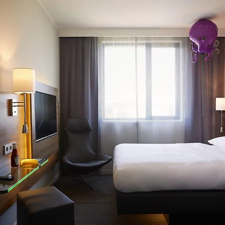 Moxy Munich Airport Hotel 4*
