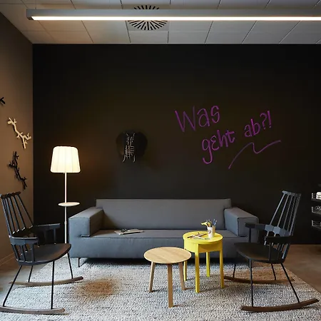 Moxy Munich Airport 4*