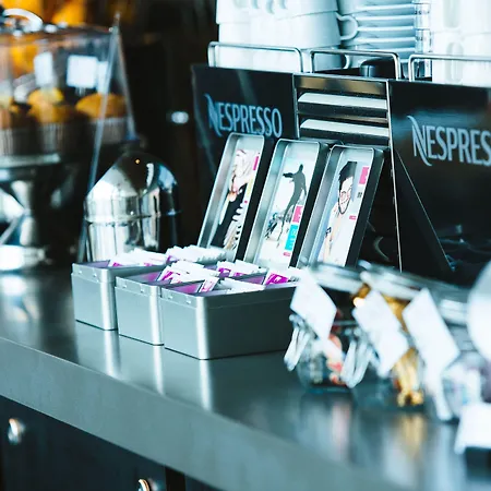 Moxy Munich Airport Hotel 4*