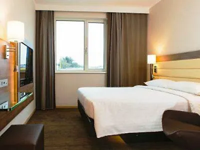 Moxy Munich Airport Oberding