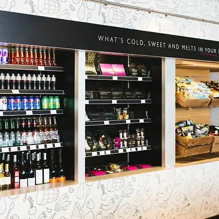 Moxy Munich Airport 4*