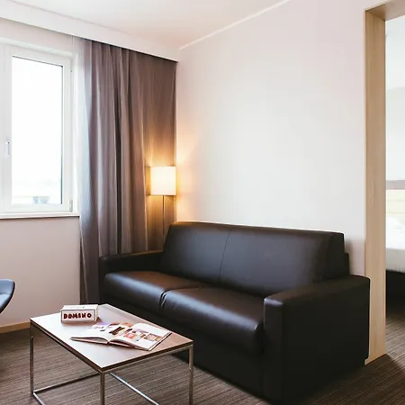 Moxy Munich Airport מלון