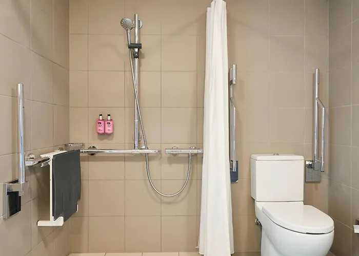 Moxy Munich Airport 4*