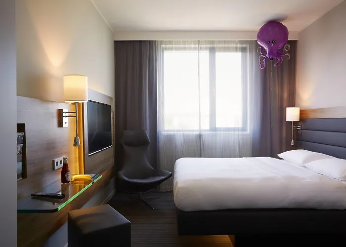 Moxy Munich Airport Hotel 4*