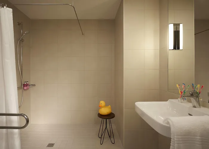 Moxy Munich Airport 4*