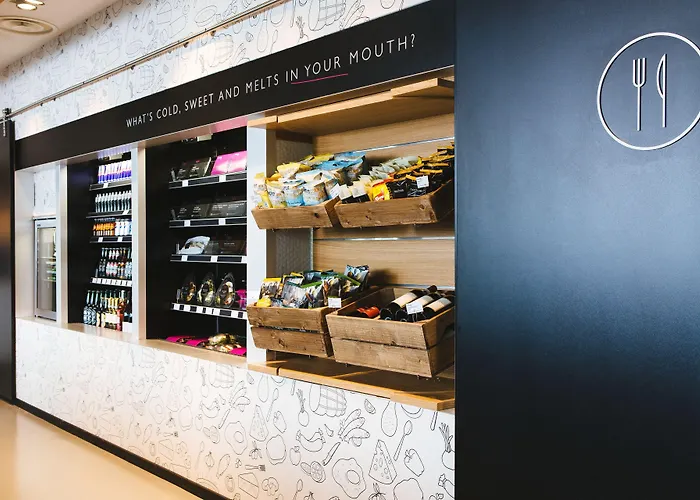 Hotel Moxy Munich Airport 4*