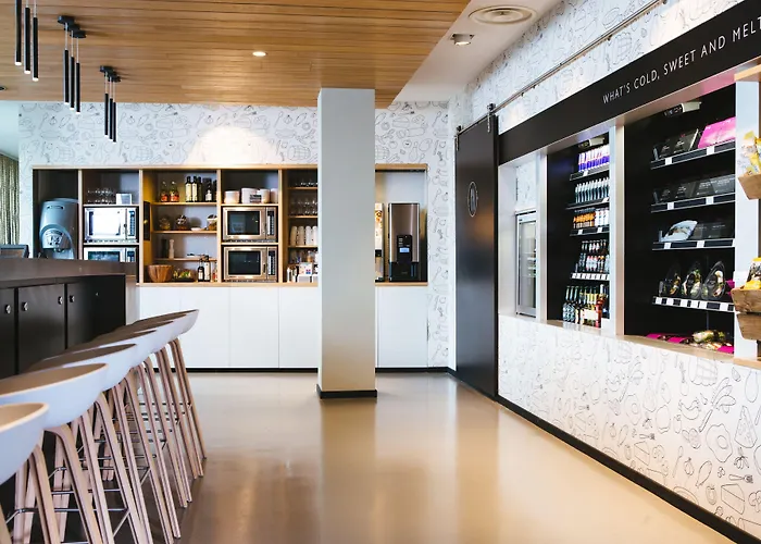 Moxy Munich Airport 4*